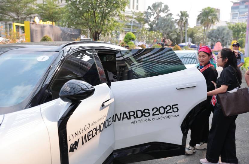 Lần đầu l&ecirc;n thảm đỏ WeChoice của người h&ugrave;ng đời thường: Diện mạo đổi nhưng tinh thần truyền cảm hứng vẫn vẹn nguy&ecirc;n- Ảnh 7.