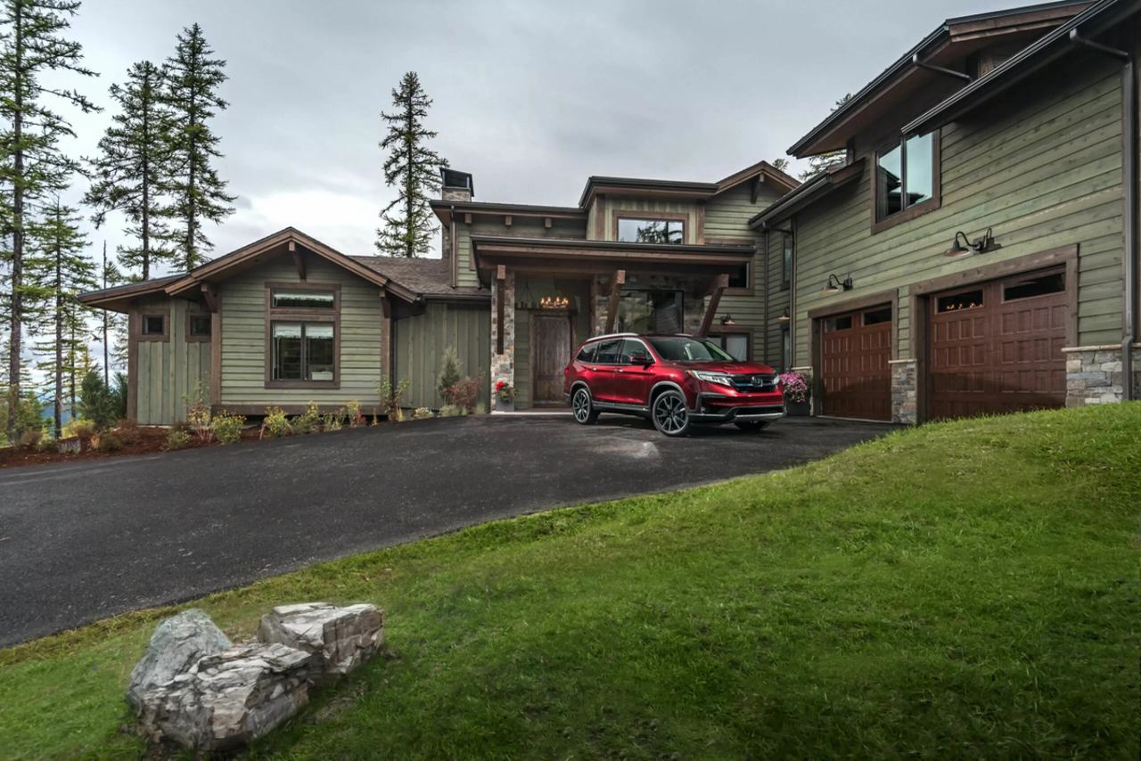 Cảnh b&aacute;o khẩn tới c&aacute;c chủ xe: Nhận được video kiểu n&agrave;y th&igrave; nhanh ch&oacute;ng li&ecirc;n hệ với cơ quan chức năng- Ảnh 1.