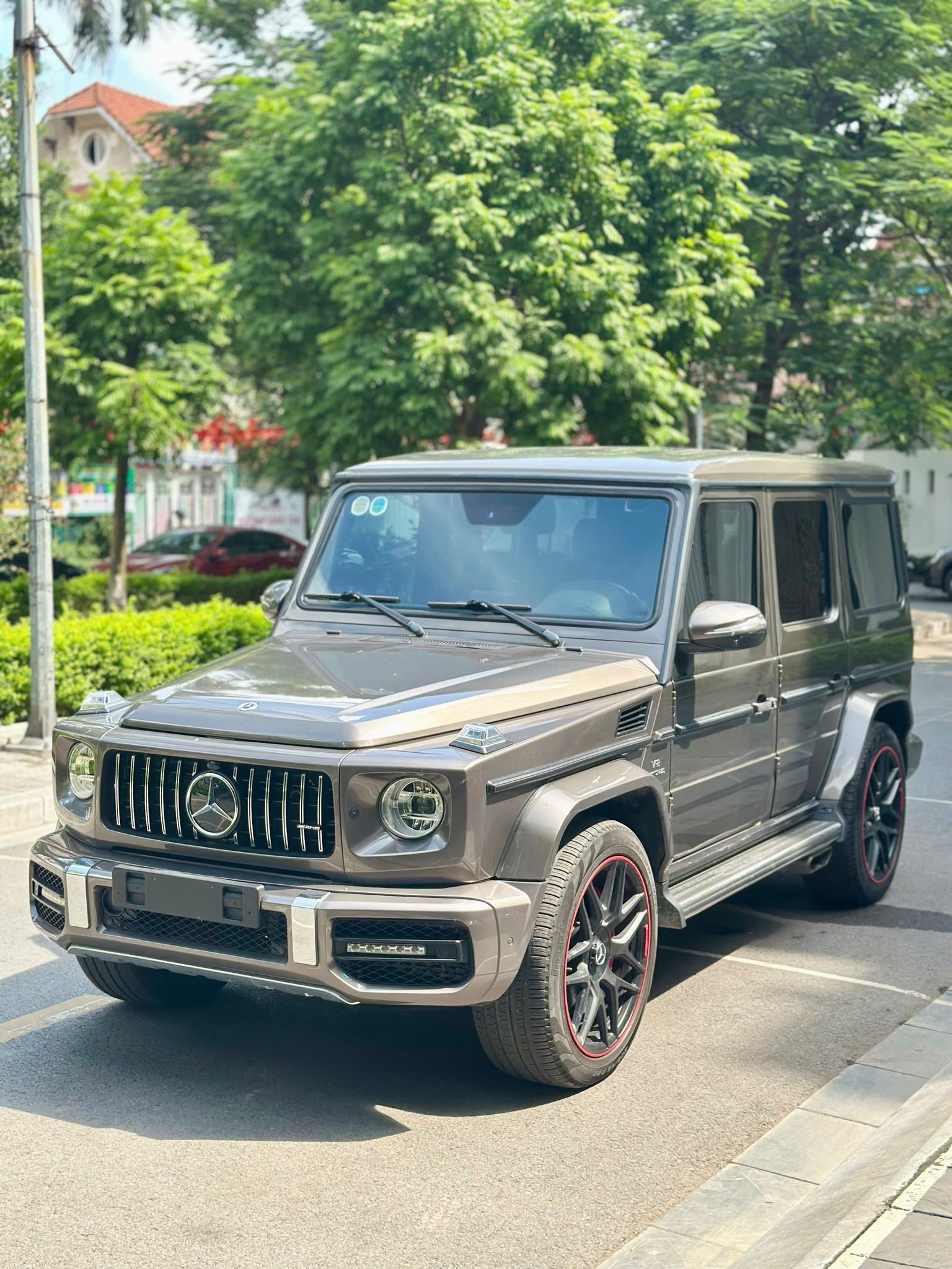 Mercedes G 63 AMG gi&aacute; hơn 4 tỷ đồng tr&ocirc;ng vẫn bảnh như xe đời mới: Nội, ngoại thất được lột x&aacute;c bằng g&oacute;i độ c&oacute; thể tới tiền tỷ- Ảnh 1.