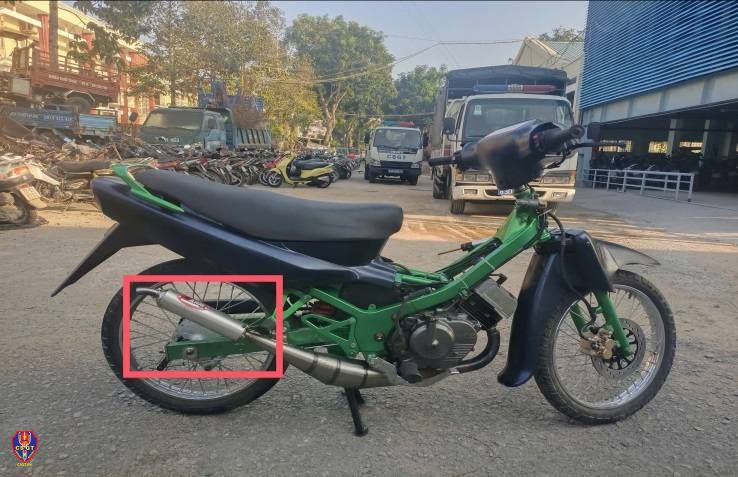 Cảnh s&aacute;t giao th&ocirc;ng địa phương cảnh b&aacute;o n&oacute;ng với người đi xe m&aacute;y- Ảnh 2.