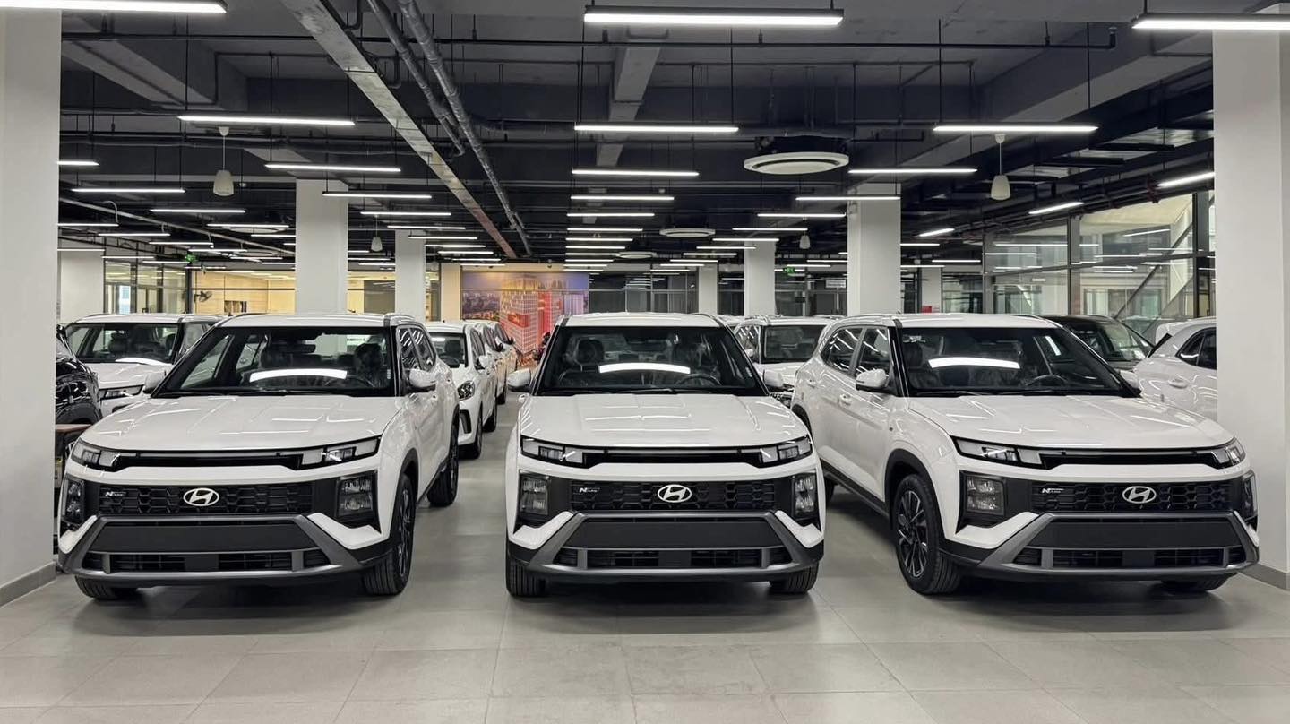 Hyundai bứt top 1, Ford về nhì doanh số xe xăng/dầu đầu năm tại Việt Nam: Xe Hàn áp đảo bằng số lượng mẫu, 3 xe Mỹ đều bán khủng- Ảnh 3. Hyundai bứt top 1, Ford về nhì doanh số xe xăng/dầu đầu năm tại Việt Nam: Xe Hàn áp đảo bằng số lượng mẫu, 3 xe Mỹ đều bán khủng- Ảnh 3.