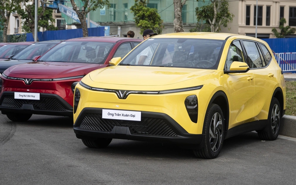 Destinator, CX-5, Limo Green, Hilux hay Golf: Mỗi KOL chọn một &lsquo;Xe của năm Ất Tỵ&rsquo; cho ri&ecirc;ng m&igrave;nh- Ảnh 5.