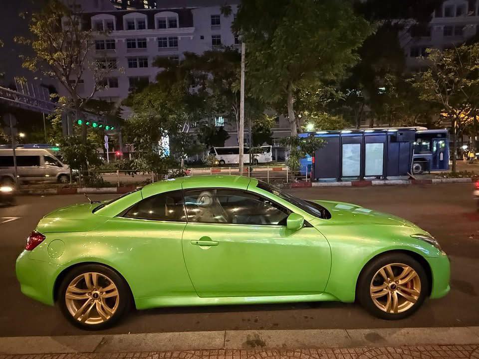 H&agrave;ng hiếm Infiniti G37 Convertible l&ecirc;n s&agrave;n xe cũ: Mui trần m&aacute;y V6 cực chất, gi&aacute; ngang Camry &lsquo;đập hộp&rsquo;- Ảnh 2.