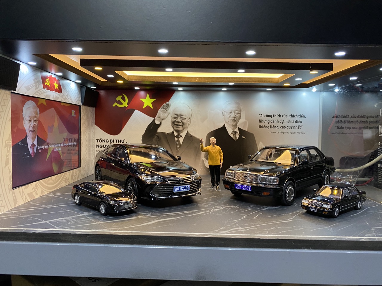 Từ Toyota Crown tới VinFast VF 9: Tay chơi H&agrave; Th&agrave;nh kể chuyện lịch sử bằng m&ocirc; h&igrave;nh xe- Ảnh 2.