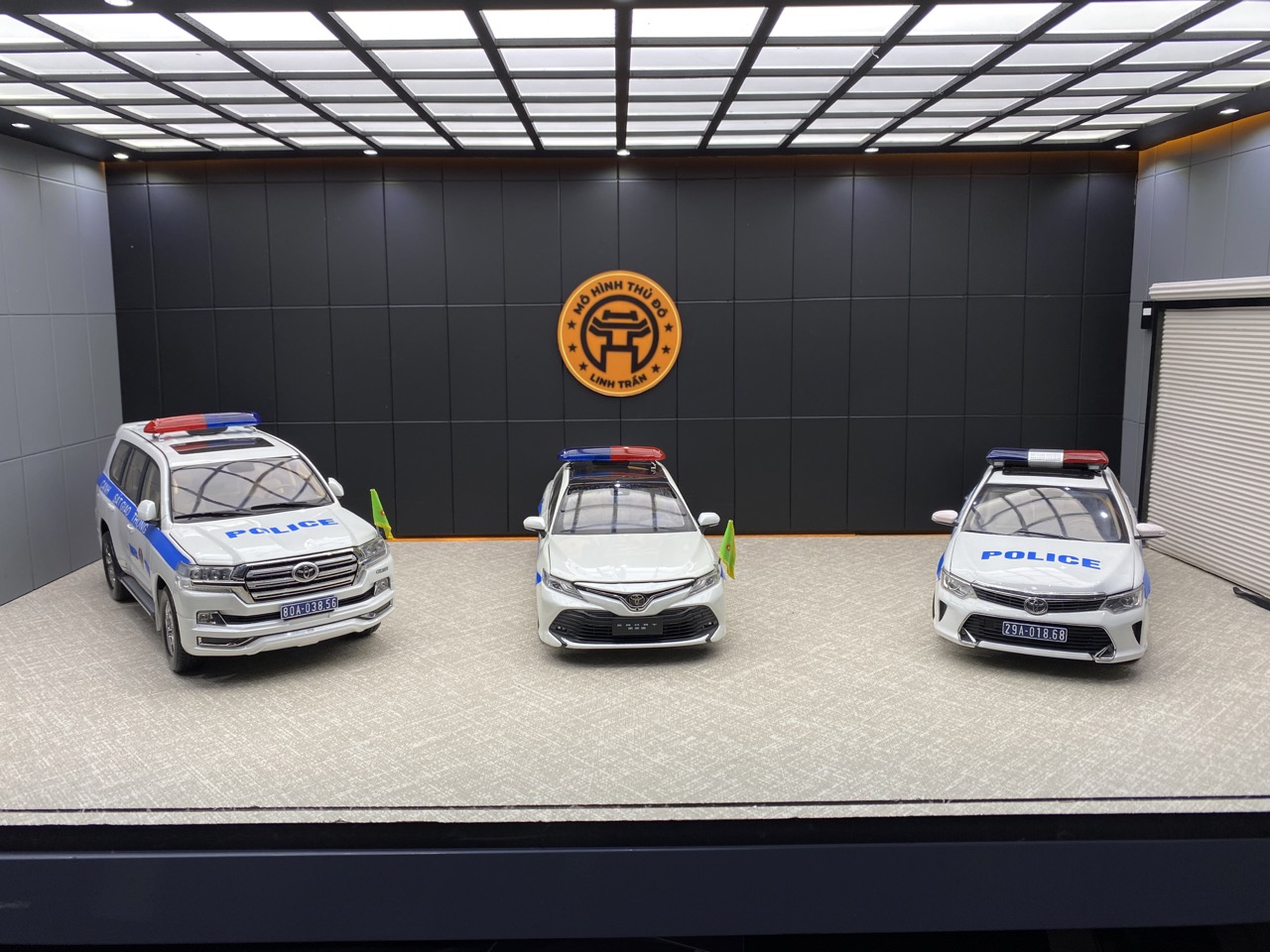 Từ Toyota Crown tới VinFast VF 9: Tay chơi H&agrave; Th&agrave;nh kể chuyện lịch sử bằng m&ocirc; h&igrave;nh xe- Ảnh 12.