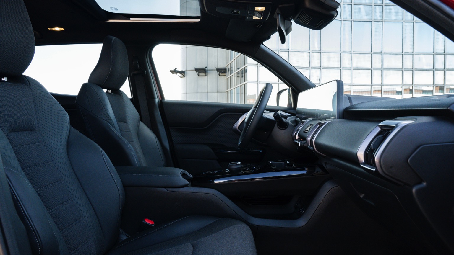 Suzuki Vitara bản điện chốt gi&aacute; quy đổi &lsquo;si&ecirc;u rẻ&rsquo; chỉ 315 triệu đồng nhờ một chi&ecirc;u gần giống VinFast từng l&agrave;m- Ảnh 7.