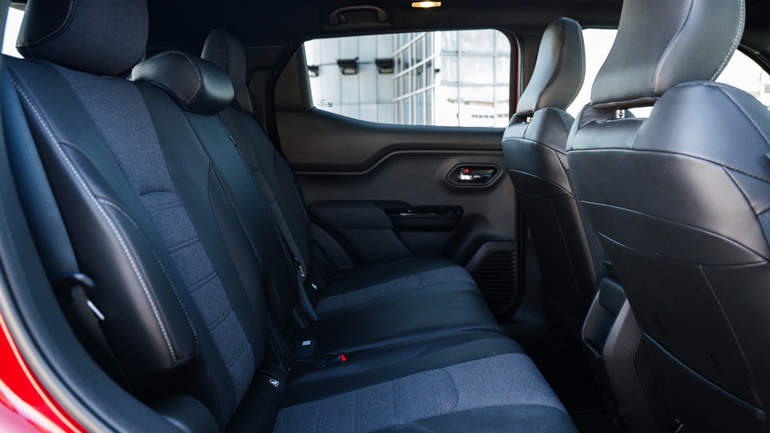 Suzuki Vitara bản điện chốt gi&aacute; quy đổi &lsquo;si&ecirc;u rẻ&rsquo; chỉ 315 triệu đồng nhờ một chi&ecirc;u gần giống VinFast từng l&agrave;m- Ảnh 8.