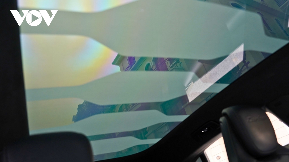 Ngắm Porsche Taycan Turbo Cross Turismo m&agrave;u độc lạ gi&aacute; gần 9 tỷ đồng- Ảnh 41.