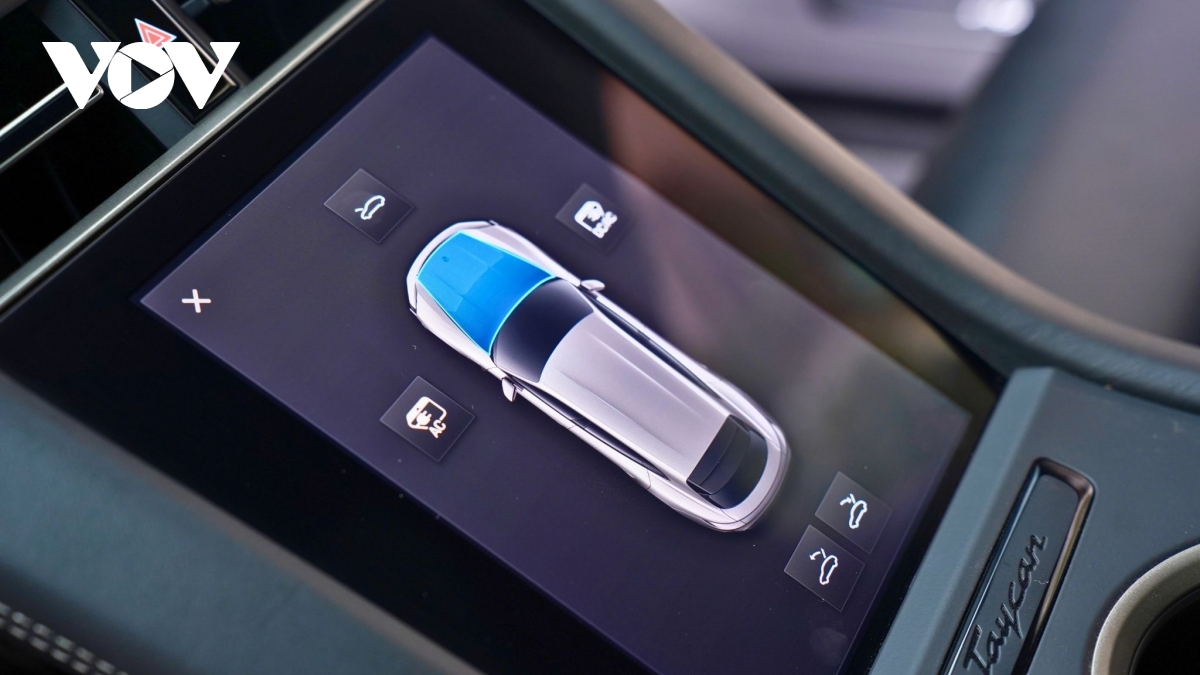 Ngắm Porsche Taycan Turbo Cross Turismo m&agrave;u độc lạ gi&aacute; gần 9 tỷ đồng- Ảnh 43.