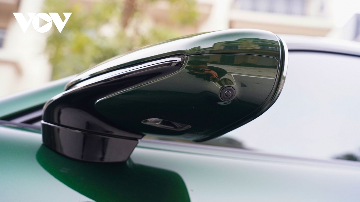 Ngắm Porsche Taycan Turbo Cross Turismo m&agrave;u độc lạ gi&aacute; gần 9 tỷ đồng- Ảnh 56.