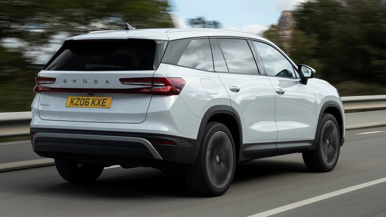 Skoda Kodiaq th&ecirc;m bản đặc biệt kỷ niệm 10 năm: Diện mạo c&aacute; t&iacute;nh hơn, nội thất 'xanh', động cơ hybrid, về Việt Nam dễ g&acirc;y ch&uacute; &yacute;- Ảnh 4.