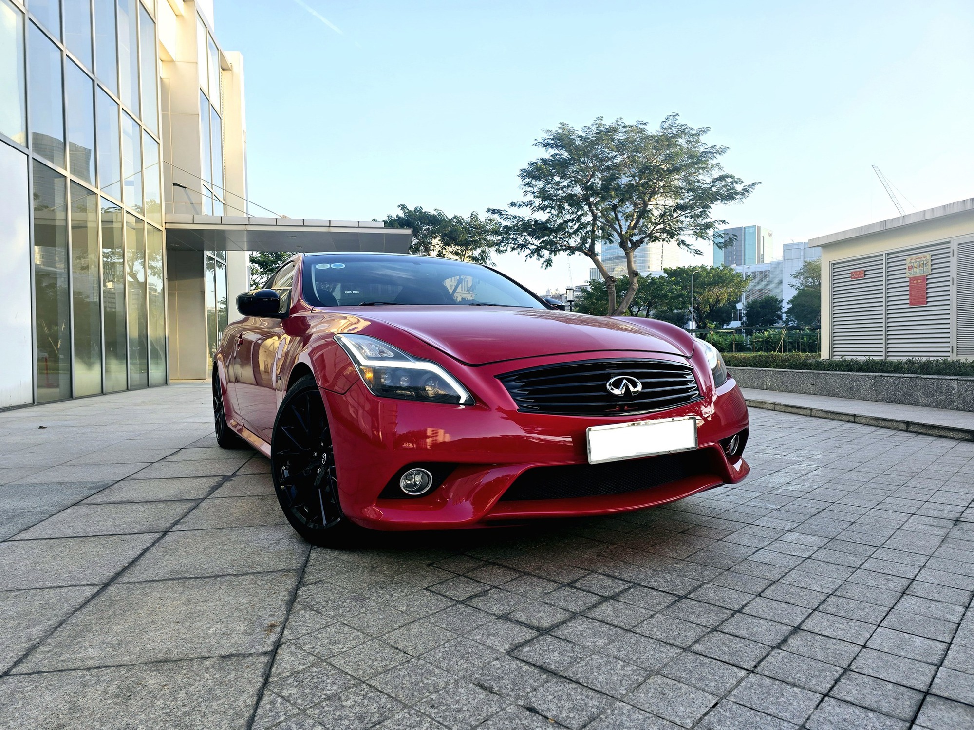 Hàng hiếm Infiniti G37S lên sàn giá 1,2 tỷ đồng: ODO chưa tới 8 vạn, độ dàn âm thanh 200 triệu, quyết tìm 'dân chơi' thay vì khách mua xe gia đình- Ảnh 1. Hàng hiếm Infiniti G37S lên sàn giá 1,2 tỷ đồng: ODO chưa tới 8 vạn, độ dàn âm thanh 200 triệu, quyết tìm 'dân chơi' thay vì khách mua xe gia đình- Ảnh 1.