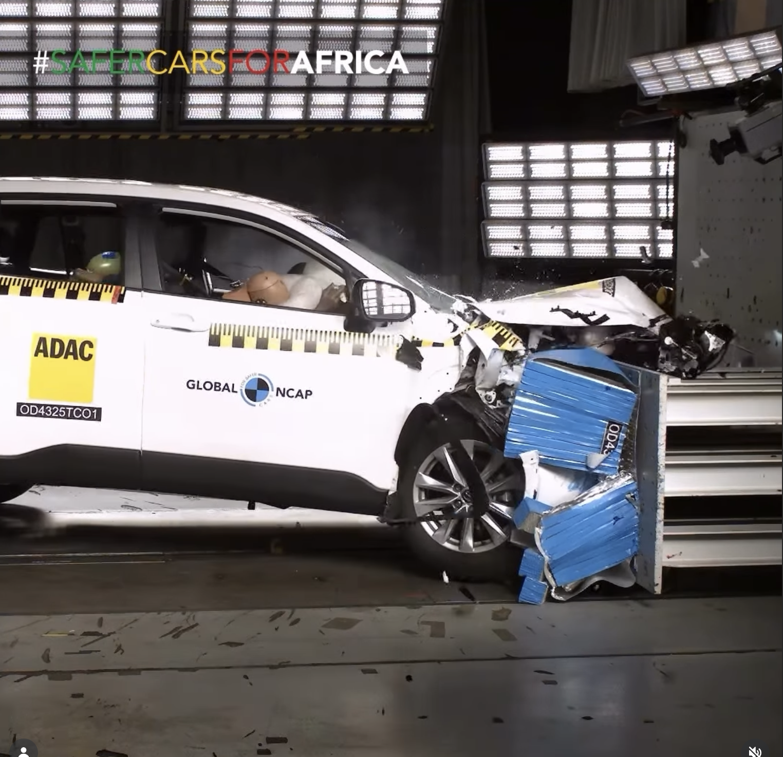 Toyota Corolla Cross chỉ đạt 2/5 sao an toàn tại thị trường này vì thiếu một trang bị an toàn cơ bản nhưng rất quan trọng- Ảnh 2. Toyota Corolla Cross chỉ đạt 2/5 sao an toàn tại thị trường này vì thiếu một trang bị an toàn cơ bản nhưng rất quan trọng- Ảnh 2.