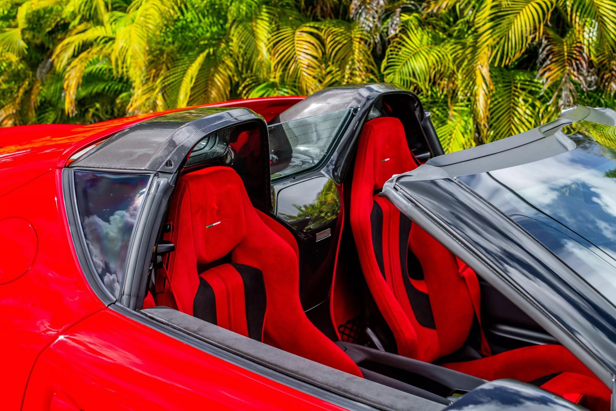 Giữ chiếc siêu xe này hời hơn ôm vàng: Vừa được tiếng ‘dân chơi’, vừa lãi gần gấp 4 trong chưa đầy 3 năm- Ảnh 15. Giữ chiếc siêu xe này hời hơn ôm vàng: Vừa được tiếng ‘dân chơi’, vừa lãi gần gấp 4 trong chưa đầy 3 năm- Ảnh 15.