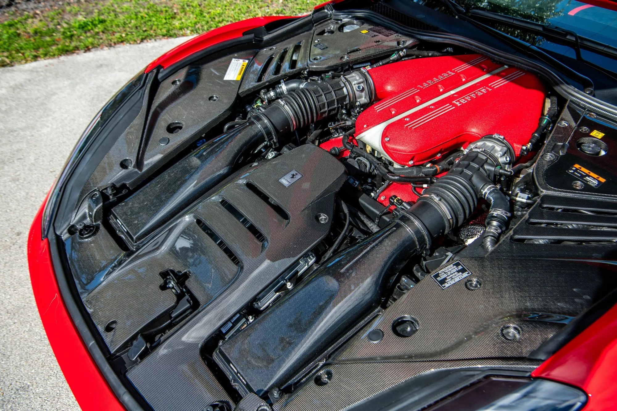 Giữ chiếc siêu xe này hời hơn ôm vàng: Vừa được tiếng ‘dân chơi’, vừa lãi gần gấp 4 trong chưa đầy 3 năm- Ảnh 16. Giữ chiếc siêu xe này hời hơn ôm vàng: Vừa được tiếng ‘dân chơi’, vừa lãi gần gấp 4 trong chưa đầy 3 năm- Ảnh 16.