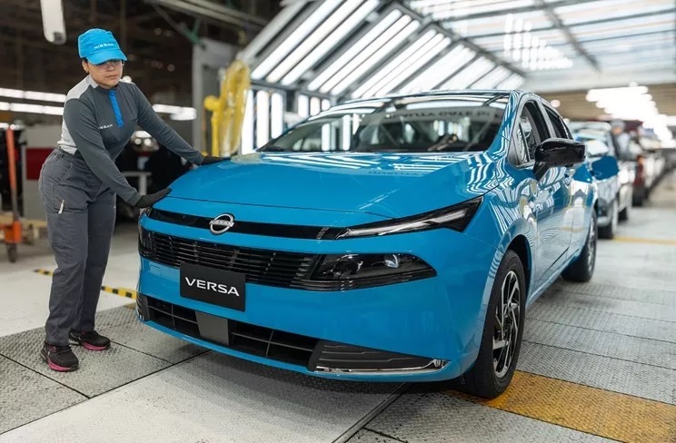 Nissan Almera 2027 lộ diện ho&agrave;n to&agrave;n: Ngoại h&igrave;nh tho&aacute;t x&aacute;c xe gi&aacute; rẻ, về Việt Nam dễ &aacute;p lực lớn l&ecirc;n Vios v&agrave; Accent d&ugrave; d&ugrave;ng khung gầm cũ- Ảnh 3.