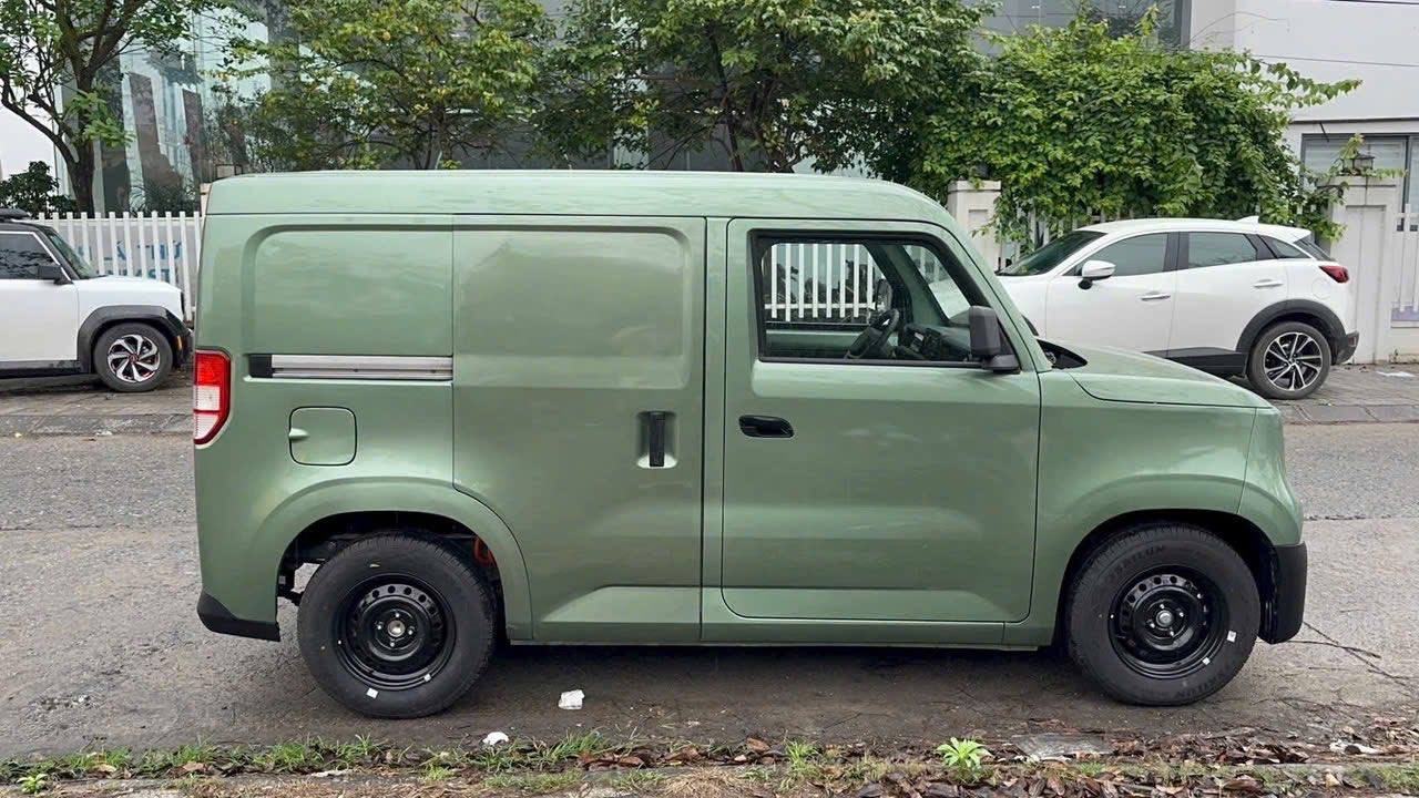 Lộ ảnh VinFast EC Van bản cửa lùa: Chưa rõ là xe thương mại hay AI, tăng sức cạnh tranh 'Su cóc'- Ảnh 1. Lộ ảnh VinFast EC Van bản cửa lùa: Chưa rõ là xe thương mại hay AI, tăng sức cạnh tranh 'Su cóc'- Ảnh 1.