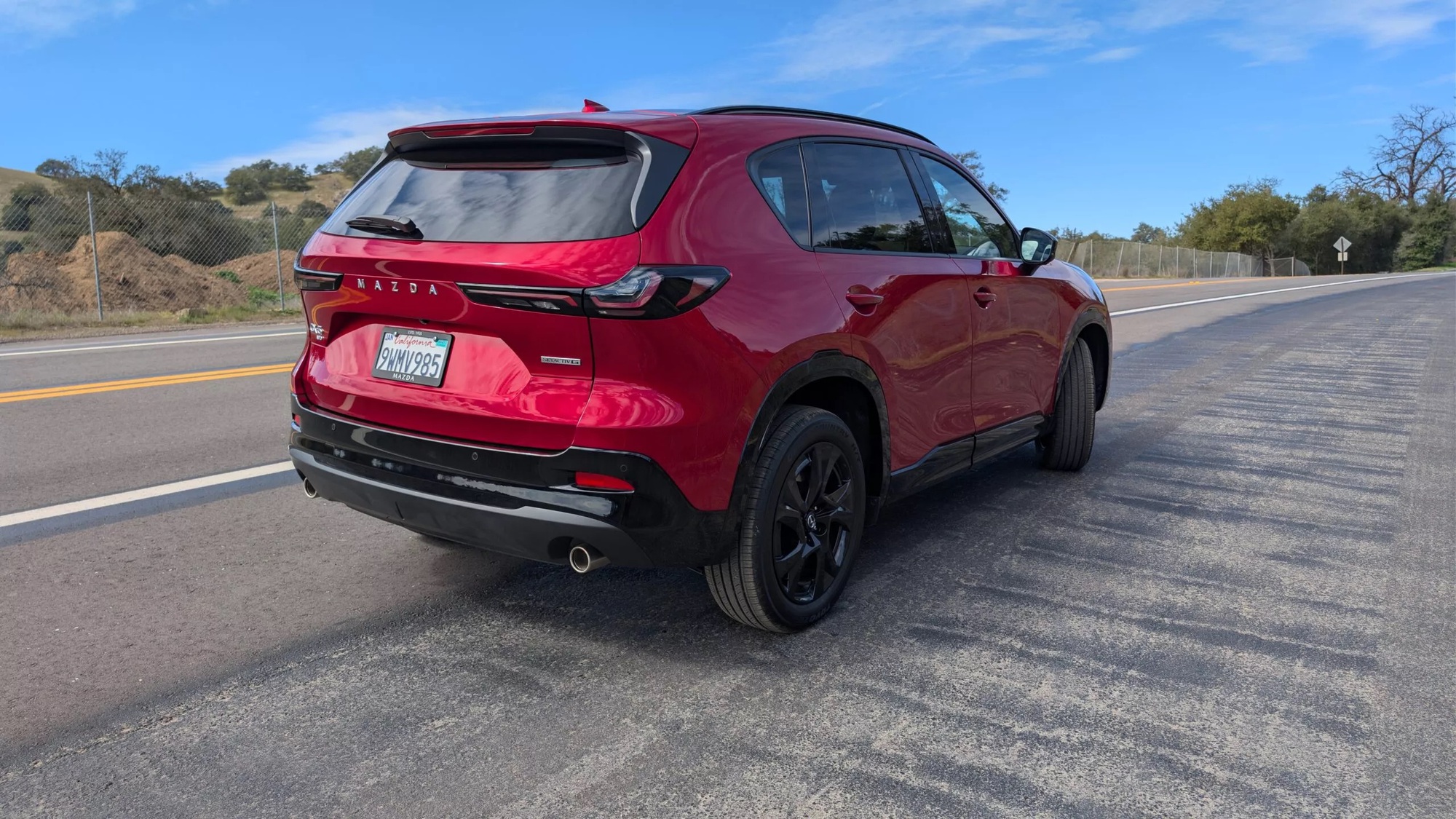 Người Việt đang chờ mua Mazda CX-5 2026 n&ecirc;n đọc b&agrave;i n&agrave;y: Cao gần 2m vẫn ngồi thoải m&aacute;i, phuộc đ&atilde; 'ngon' hơn, kh&ocirc;ng ngại 'va' trực tiếp CR-V, Tucson- Ảnh 4.