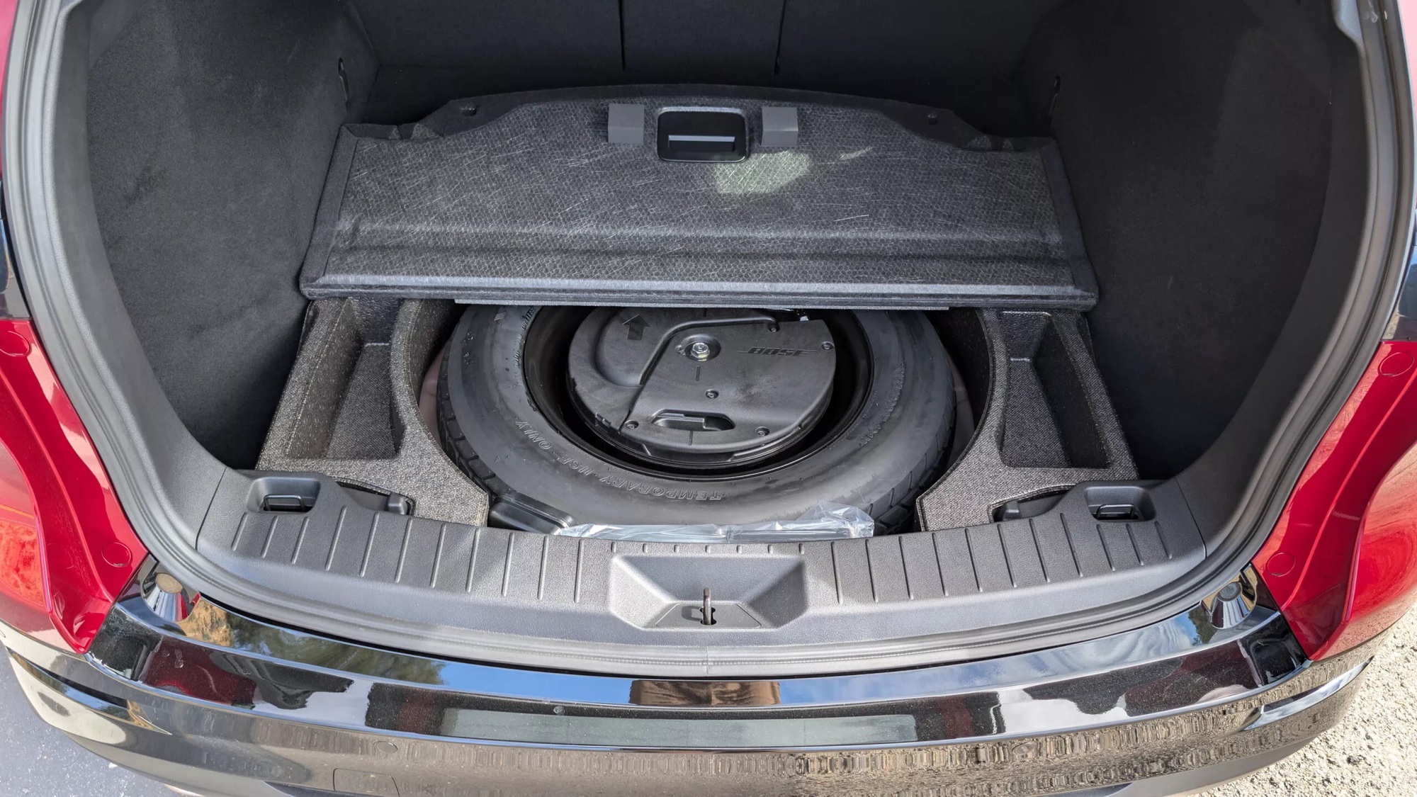 Người Việt đang chờ mua Mazda CX-5 2026 n&ecirc;n đọc b&agrave;i n&agrave;y: Cao gần 2m vẫn ngồi thoải m&aacute;i, phuộc đ&atilde; 'ngon' hơn, kh&ocirc;ng ngại 'va' trực tiếp CR-V, Tucson- Ảnh 11.