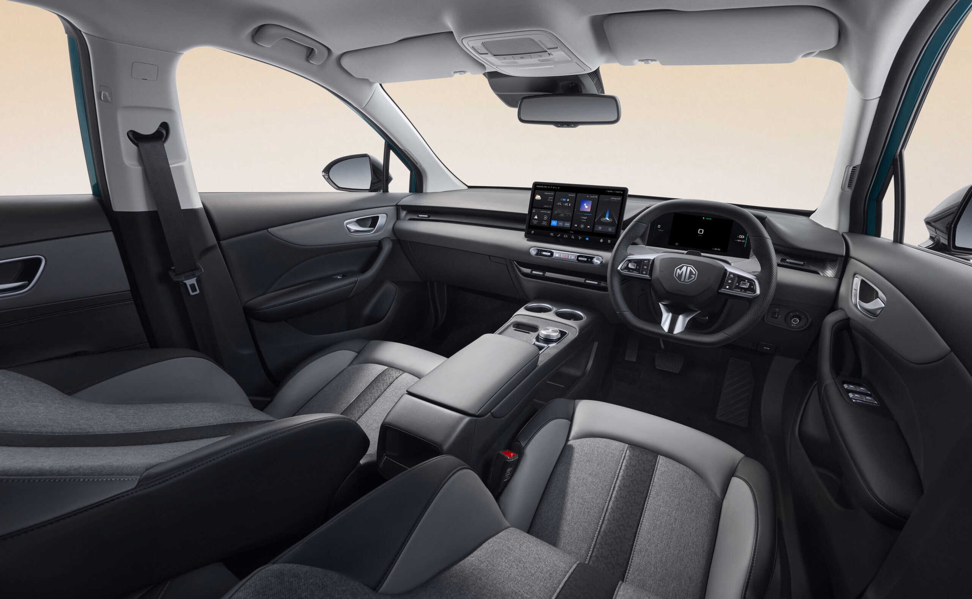 MG4 2026 chốt lịch ra mắt: Thay đổi lớn ở khoang lái, giữ chất thể thao, tham vọng thống trị phân khúc hatchback điện- Ảnh 2. MG4 2026 chốt lịch ra mắt: Thay đổi lớn ở khoang lái, giữ chất thể thao, tham vọng thống trị phân khúc hatchback điện- Ảnh 2.