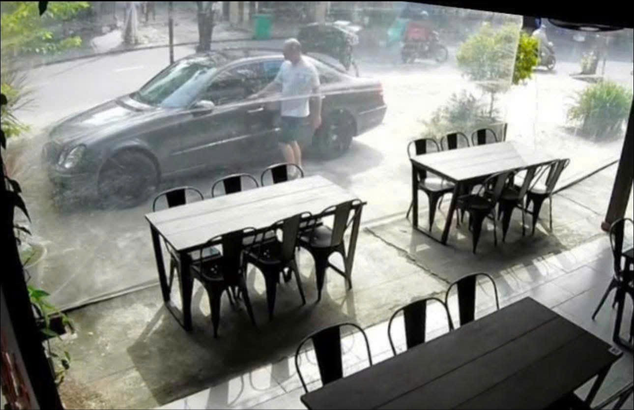 Truy l&ugrave;ng nghi can người nước ngo&agrave;i trộm xe &ocirc; t&ocirc; tại Đ&agrave; Nẵng- Ảnh 1.