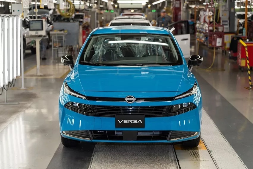 Nissan Almera 2026 lần đầu lộ rõ nét nội thất với màn hình khủng, loa Bose, chất hơn hẳn Vios, City- Ảnh 4. Nissan Almera 2026 lần đầu lộ rõ nét nội thất với màn hình khủng, loa Bose, chất hơn hẳn Vios, City- Ảnh 4.