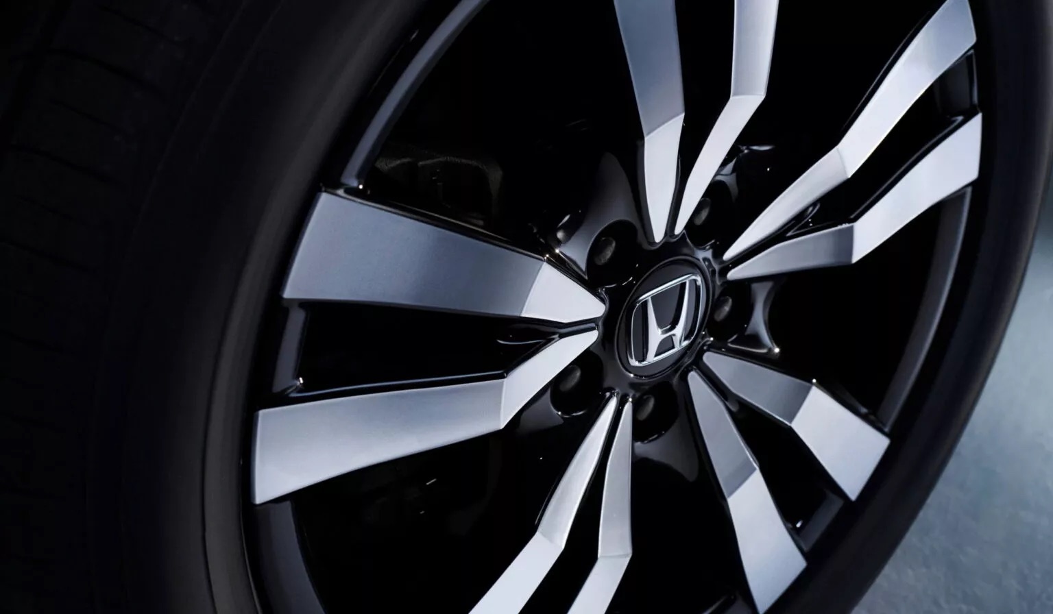 Honda ZR-V 2026 ra mắt: Chỉ dùng máy hybrid như CR-V, có AWD, tiện nghi nội thất cực xịn ngay từ bản rẻ nhất- Ảnh 11. Honda ZR-V 2026 ra mắt: Chỉ dùng máy hybrid như CR-V, có AWD, tiện nghi nội thất cực xịn ngay từ bản rẻ nhất- Ảnh 11.