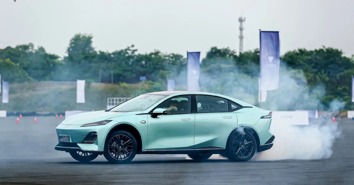 Loại pin mới sắp ra mắt năm nay sẽ khiến bạn thay đổi c&aacute;i nh&igrave;n về &ocirc; t&ocirc; điện: Chạy tới hơn 1.500km/sạc, an to&agrave;n hơn nhờ t&iacute;ch hợp AI- Ảnh 1.