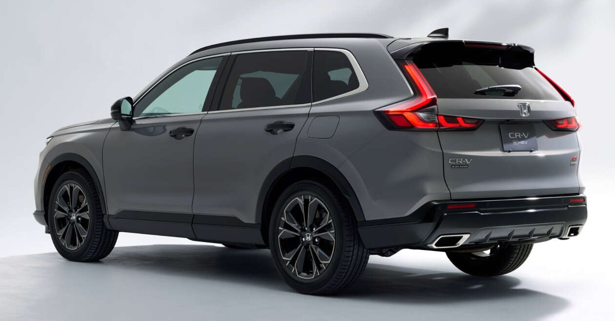 Honda CR-V 2026 t&aacute;i xuất qu&ecirc; nh&agrave;: Chỉ c&oacute; động cơ hybrid, trang bị 'kịch trần', gi&aacute; quy đổi từ 850 triệu đồng- Ảnh 3.