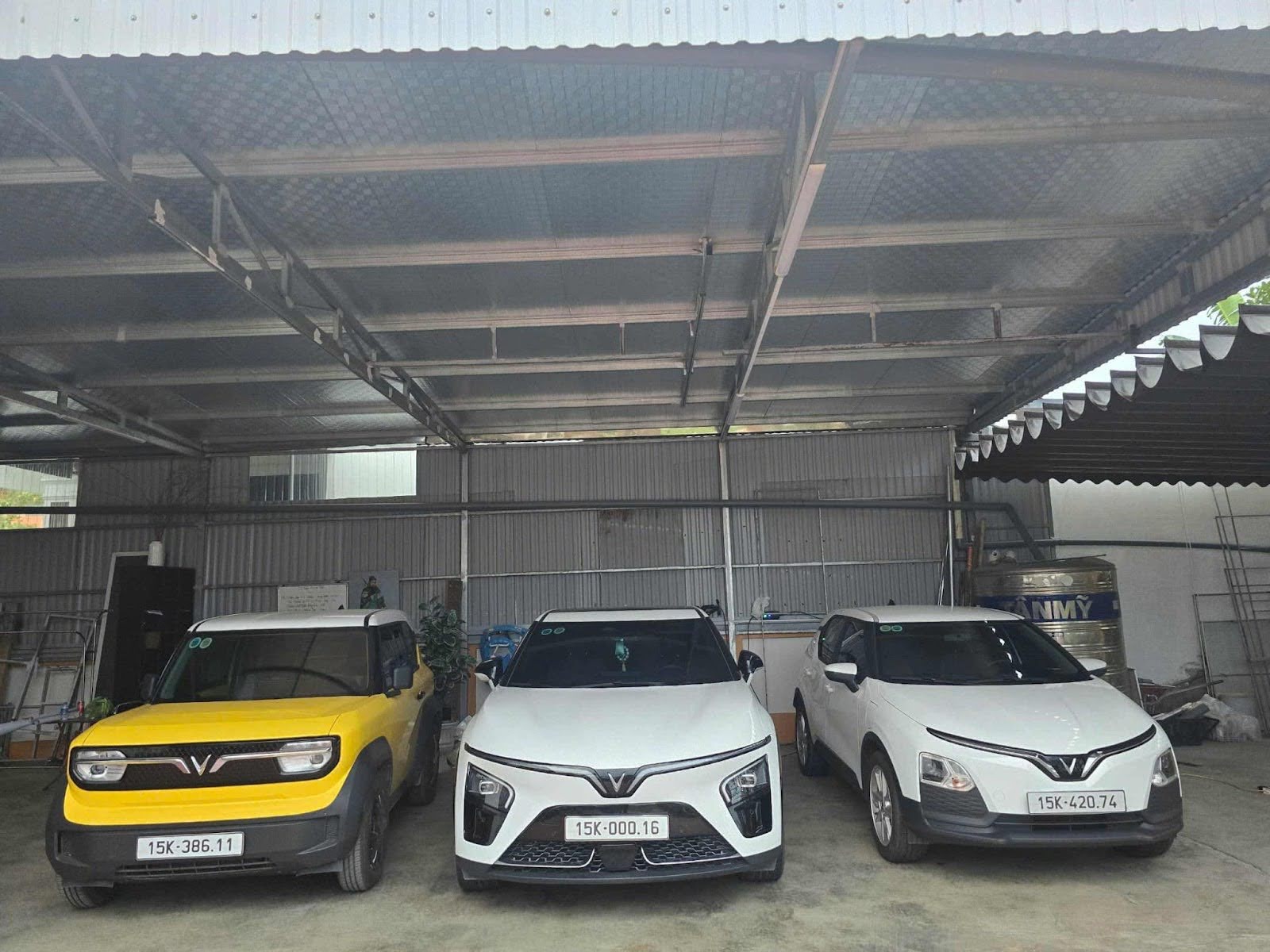 Chạy 4.000km/tháng, chủ xe VinFast VF 3: ‘Xe điện giờ tiện như xe xăng, đã thử cung Hà Nội-Huế ngon lành’- Ảnh 5. Chạy 4.000km/tháng, chủ xe VinFast VF 3: ‘Xe điện giờ tiện như xe xăng, đã thử cung Hà Nội-Huế ngon lành’- Ảnh 5.