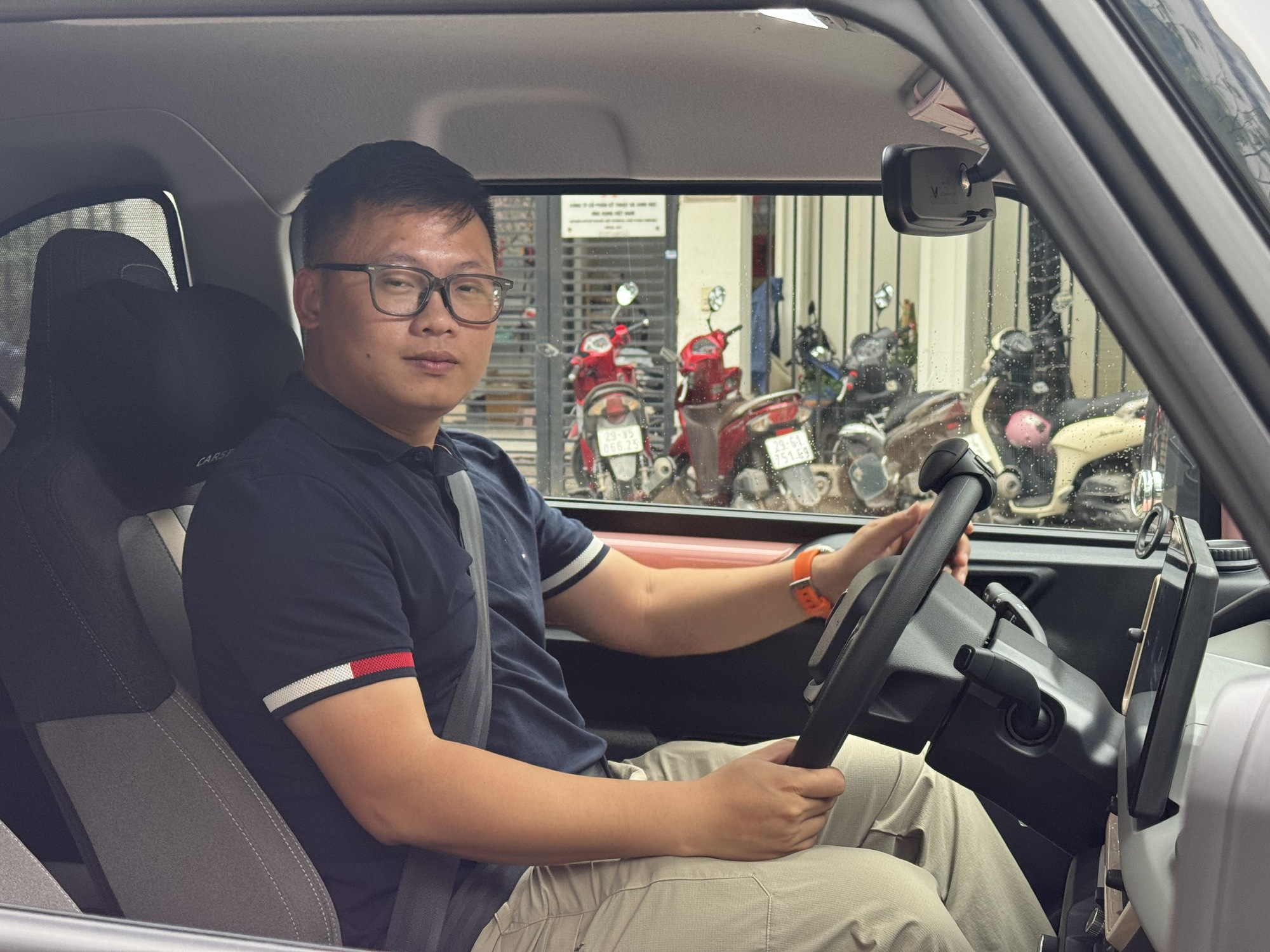 Chạy 4.000km/tháng, chủ xe VinFast VF 3: ‘Xe điện giờ tiện như xe xăng, đã thử cung Hà Nội-Huế ngon lành’- Ảnh 3. Chạy 4.000km/tháng, chủ xe VinFast VF 3: ‘Xe điện giờ tiện như xe xăng, đã thử cung Hà Nội-Huế ngon lành’- Ảnh 3.