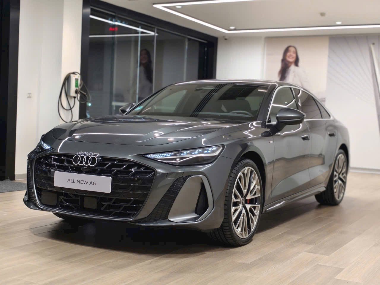 Xe Audi sắp được d&ugrave;ng t&ecirc;n&hellip; cũ sau quyết định đổi t&ecirc;n g&acirc;y tranh c&atilde;i, h&atilde;ng thừa nhận t&ecirc;n mới sẽ "g&acirc;y l&uacute;" cả người d&ugrave;ng lẫn đại l&yacute;- Ảnh 2.