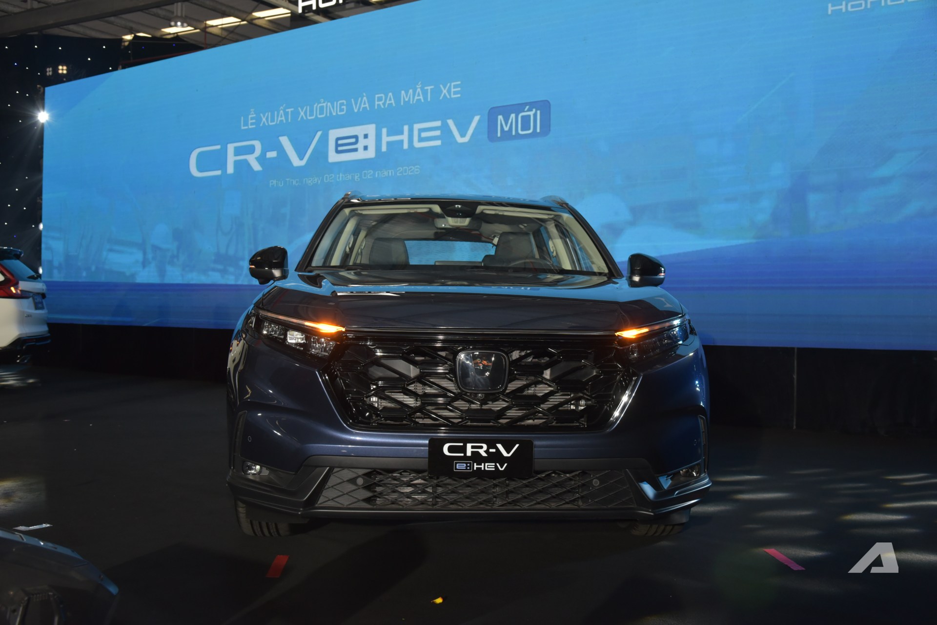 CR-V hybrid chuyển lắp r&aacute;p: Gi&aacute; cao nhưng cần thứ 'tạo ra ham muốn' để người d&ugrave;ng kh&ocirc;ng phải nh&igrave;n sang CX-5, Tucson?- Ảnh 1.