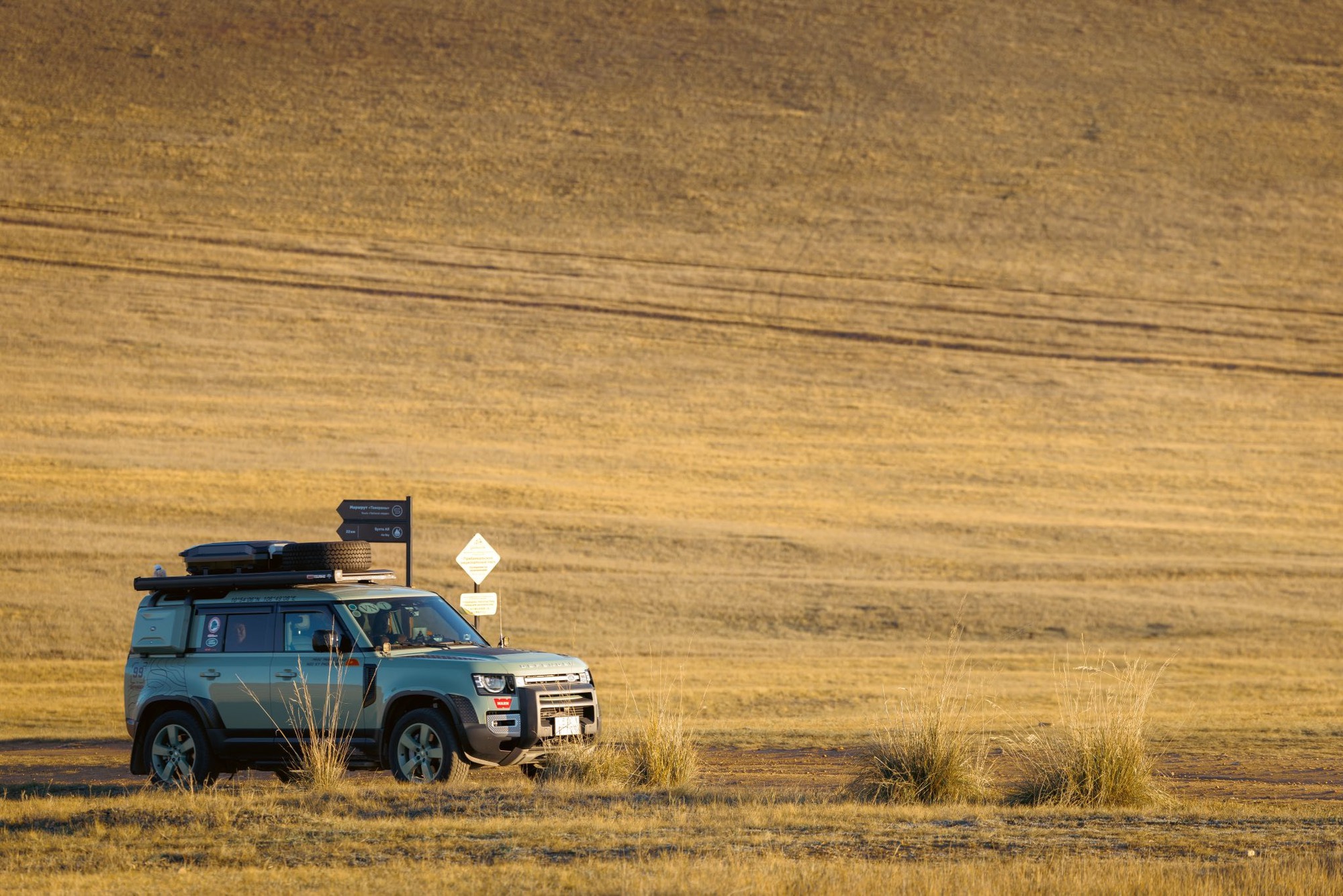 Defender biển Việt Nam và hành trình rong ruổi khắp châu Á: Gần 60.000km, hơn 150 ngày "đi bụi" để thấy thế giới không như lời đồn- Ảnh 10. Defender biển Việt Nam và hành trình rong ruổi khắp châu Á: Gần 60.000km, hơn 150 ngày "đi bụi" để thấy thế giới không như lời đồn- Ảnh 10.