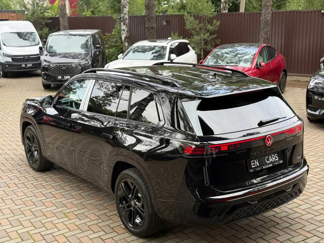 VW Teramont Pro nhận cọc tại đại l&yacute;: 2 phi&ecirc;n bản, gi&aacute; dự kiến 2,4-2,6 tỷ đồng, ra mắt cuối th&aacute;ng 3- Ảnh 6.