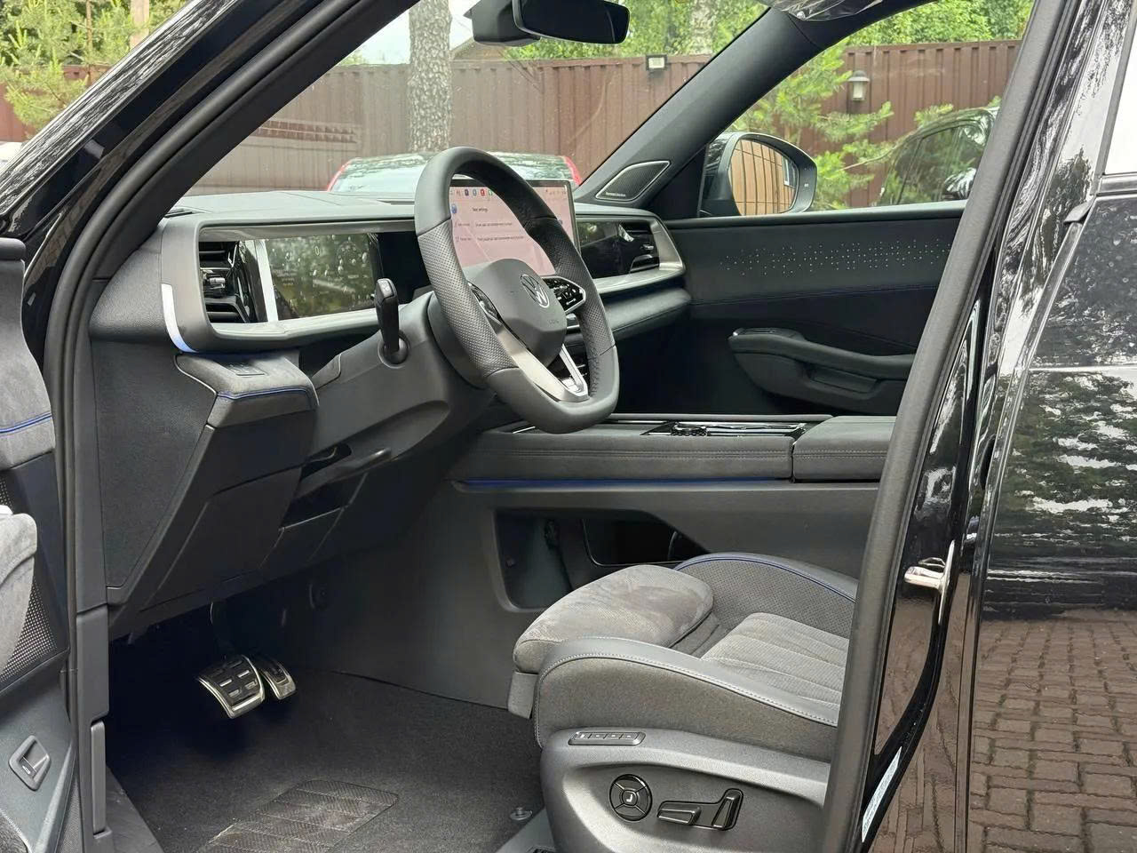 VW Teramont Pro nhận cọc tại đại l&yacute;: 2 phi&ecirc;n bản, gi&aacute; dự kiến 2,4-2,6 tỷ đồng, ra mắt cuối th&aacute;ng 3- Ảnh 7.