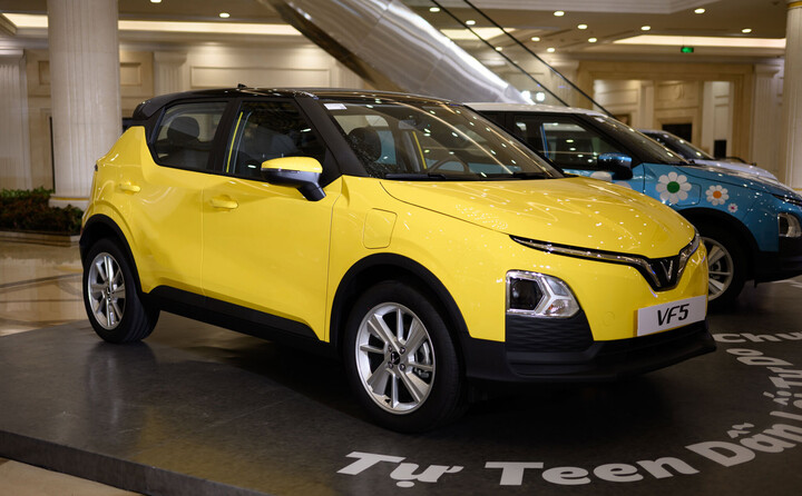 Xe điện &aacute;p đảo tầm gi&aacute; dưới 500 triệu, xe xăng hạng A khủng hoảng- Ảnh 3.