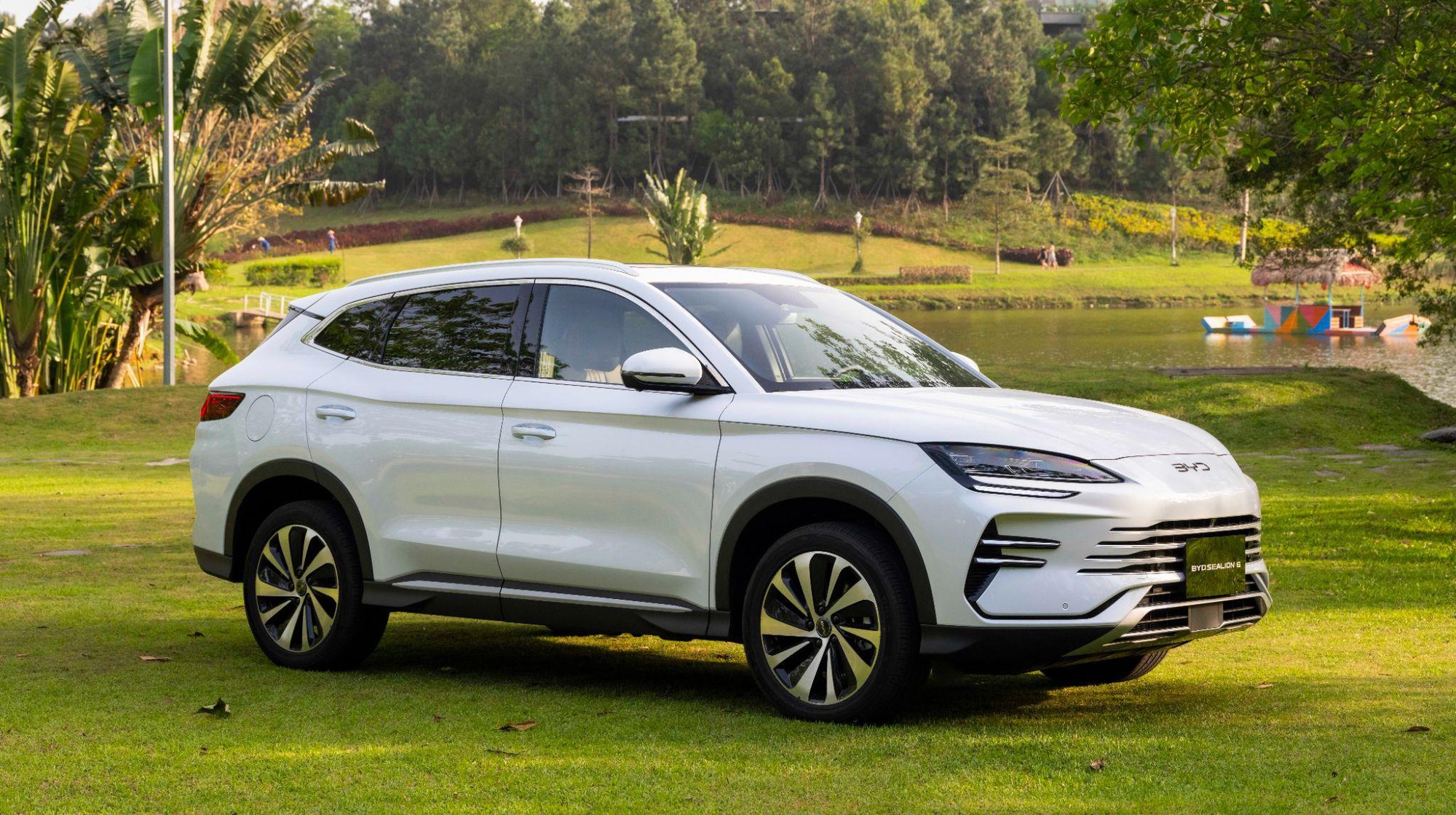 BYD dẫn đầu doanh số to&agrave;n cầu với 4,54 triệu xe b&aacute;n ra trong năm 2025- Ảnh 3.