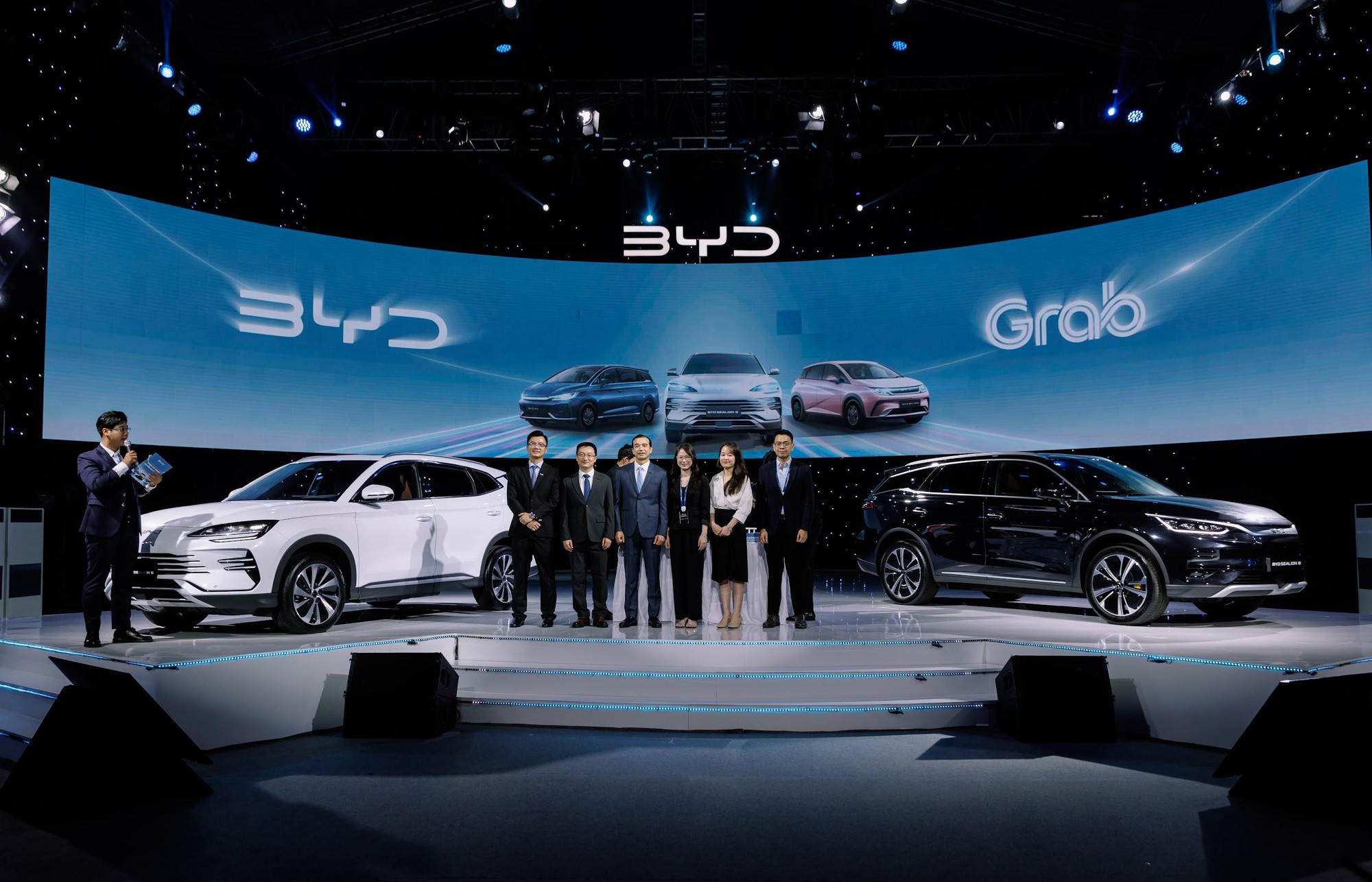 BYD dẫn đầu doanh số to&agrave;n cầu với 4,54 triệu xe b&aacute;n ra trong năm 2025- Ảnh 4.