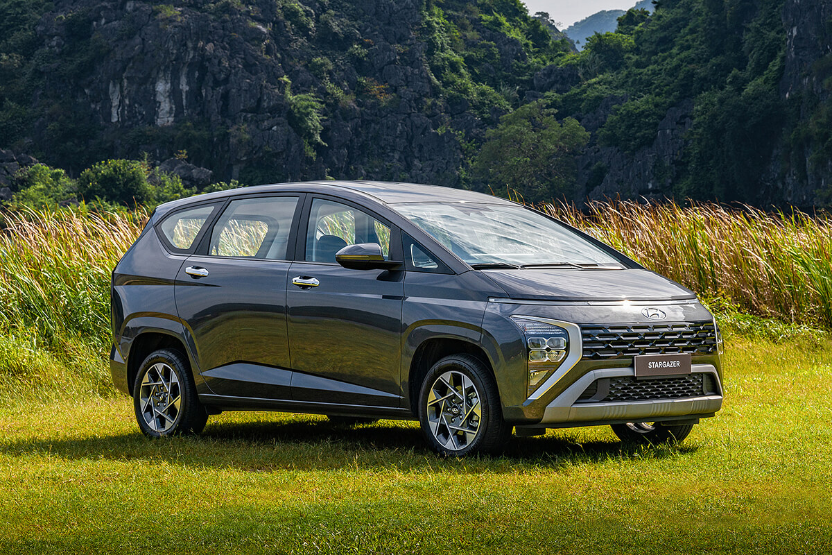 Xe Hyundai &lsquo;đạp gi&aacute;&rsquo; kịch s&agrave;n th&aacute;ng Tết Nguy&ecirc;n đ&aacute;n: Stargazer rẻ ngang xe hạng A, Accent quyết gi&agrave;nh lại thị phần- Ảnh 2.