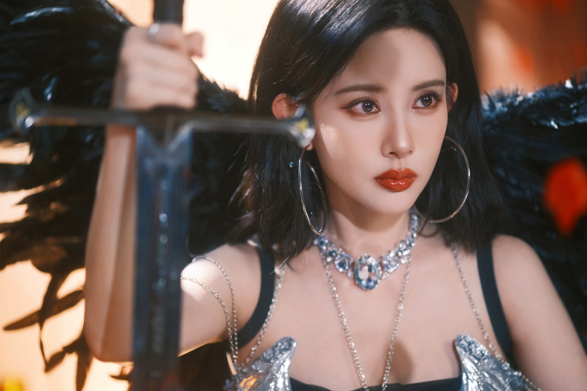 Nữ diễn vi&ecirc;n được cả nước săn đ&oacute;n chi hơn 262 triệu mua &ocirc; t&ocirc; điện thưởng Tết cho nh&acirc;n vi&ecirc;n- Ảnh 5.