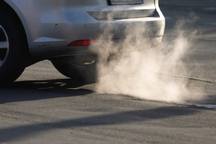 Cứ 200 xe điện tăng th&ecirc;m sẽ gi&uacute;p giảm 1,1% nồng độ kh&iacute; độc NO2- Ảnh 2.