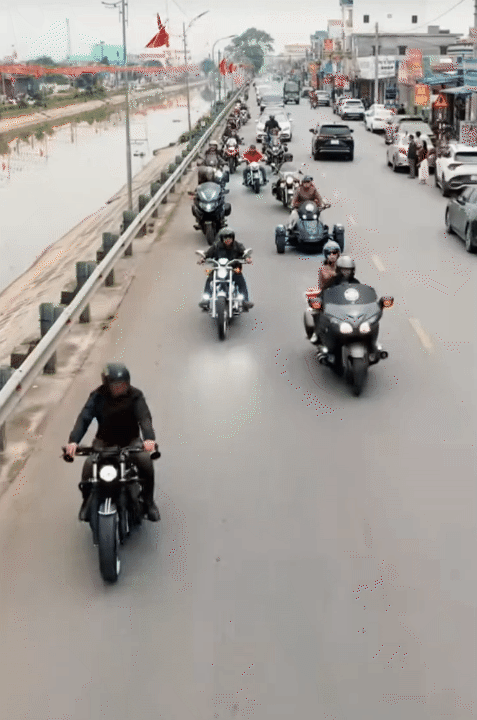 Đ&aacute;m cưới g&acirc;y ch&uacute; &yacute; tại Hải Hậu: Rạp cưới rộng 1.000m2, d&agrave;n xe moto tiền tỷ rước d&acirc;u- Ảnh 16.