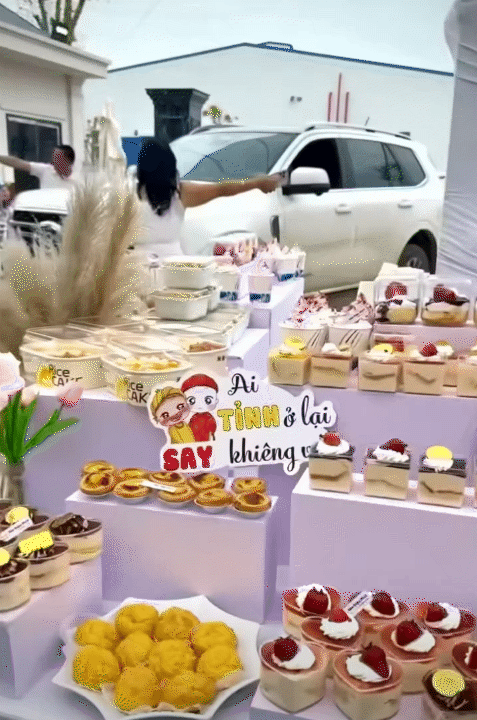 Đ&aacute;m cưới g&acirc;y ch&uacute; &yacute; tại Hải Hậu: Rạp cưới rộng 1.000m2, d&agrave;n xe moto tiền tỷ rước d&acirc;u- Ảnh 9.