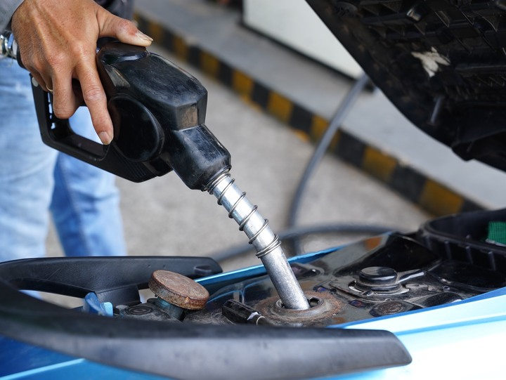 5 mẹo đổ xăng tiết kiệm của t&agrave;i xế th&ocirc;ng minh- Ảnh 4.