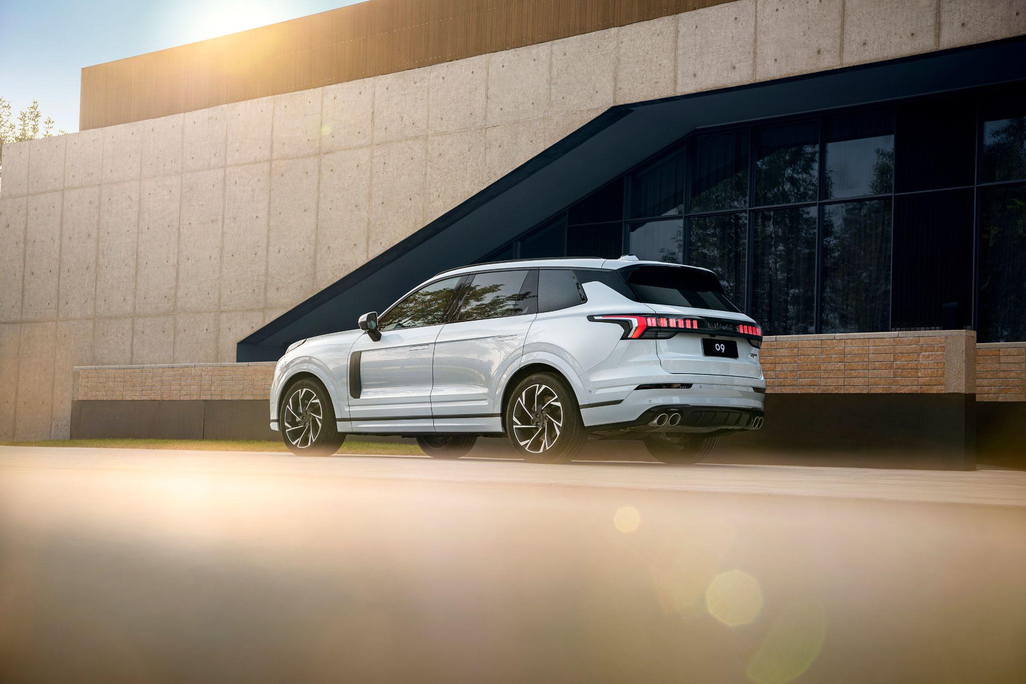 Lynk & Co Việt Nam triển khai chính sách bán hàng hấp dẫn trong tháng 3/2026- Ảnh 1. Lynk & Co Việt Nam triển khai chính sách bán hàng hấp dẫn trong tháng 3/2026- Ảnh 1.