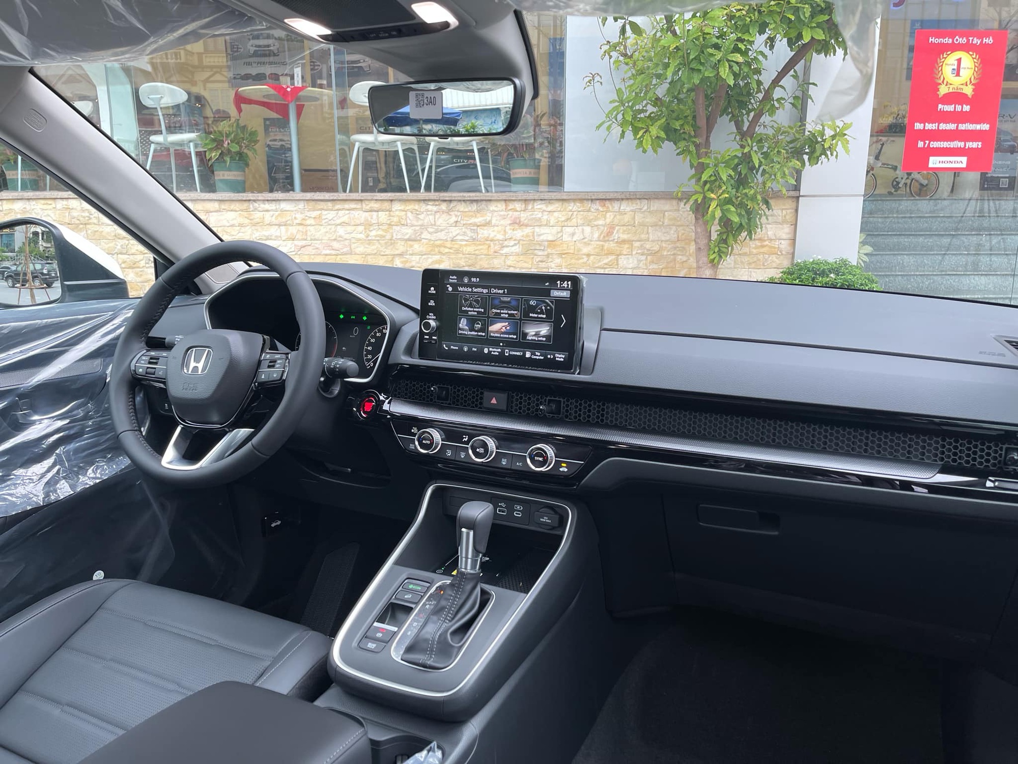 Honda CR-V bản xăng sắp nâng cấp tại Việt Nam: Giá dự kiến tăng nhẹ, màn hình lớn hơn, thêm trang bị an toàn- Ảnh 2. Honda CR-V bản xăng sắp nâng cấp tại Việt Nam: Giá dự kiến tăng nhẹ, màn hình lớn hơn, thêm trang bị an toàn- Ảnh 2.