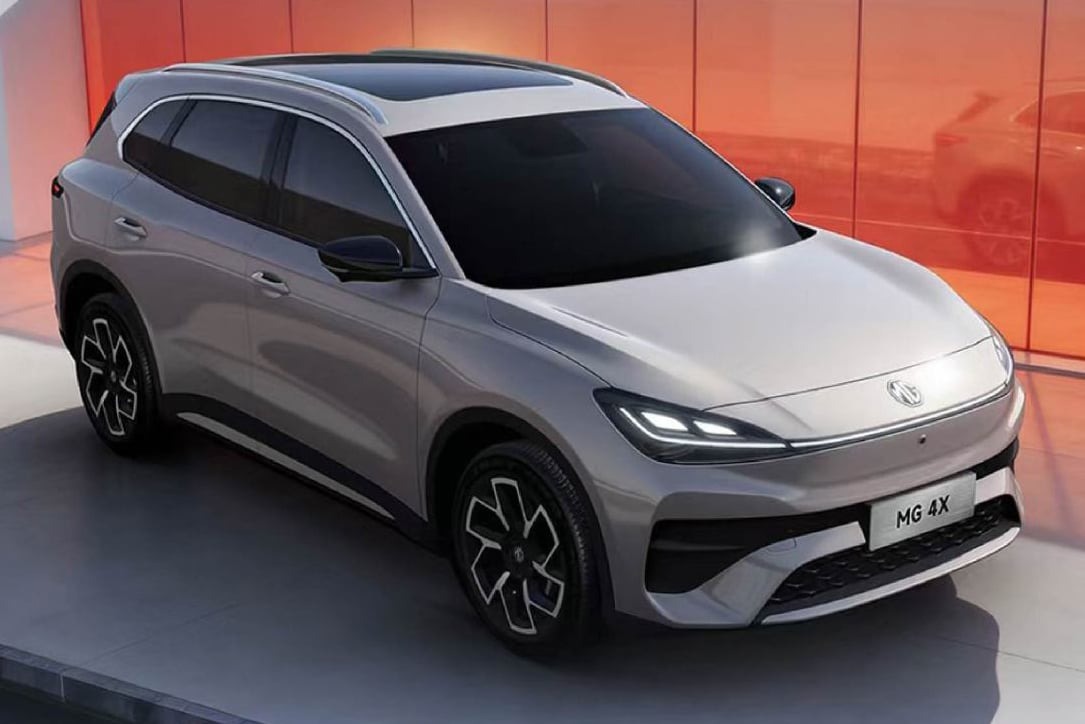 MG 4X ra mắt: Pin bán rắn, đủ chạy TP.HCM-Nha Trang không cần dừng sạc giữa đường- Ảnh 1. MG 4X ra mắt: Pin bán rắn, đủ chạy TP.HCM-Nha Trang không cần dừng sạc giữa đường- Ảnh 1.