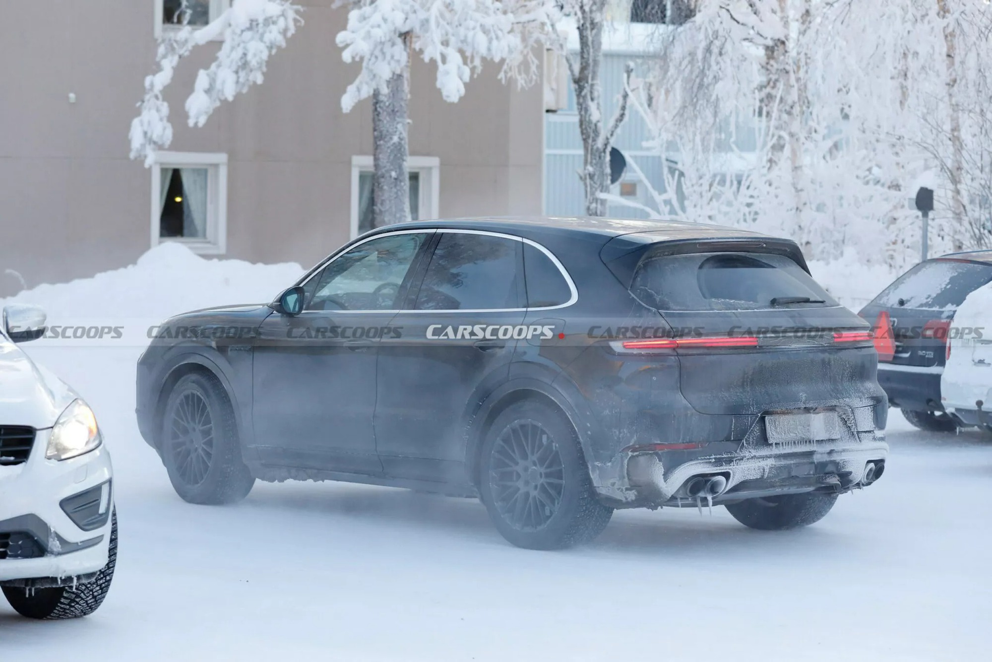 Porsche Cayenne 2027 lộ diện: SUV nh&agrave; gi&agrave;u tại Việt Nam chưa vội từ bỏ động cơ xăng- Ảnh 2.