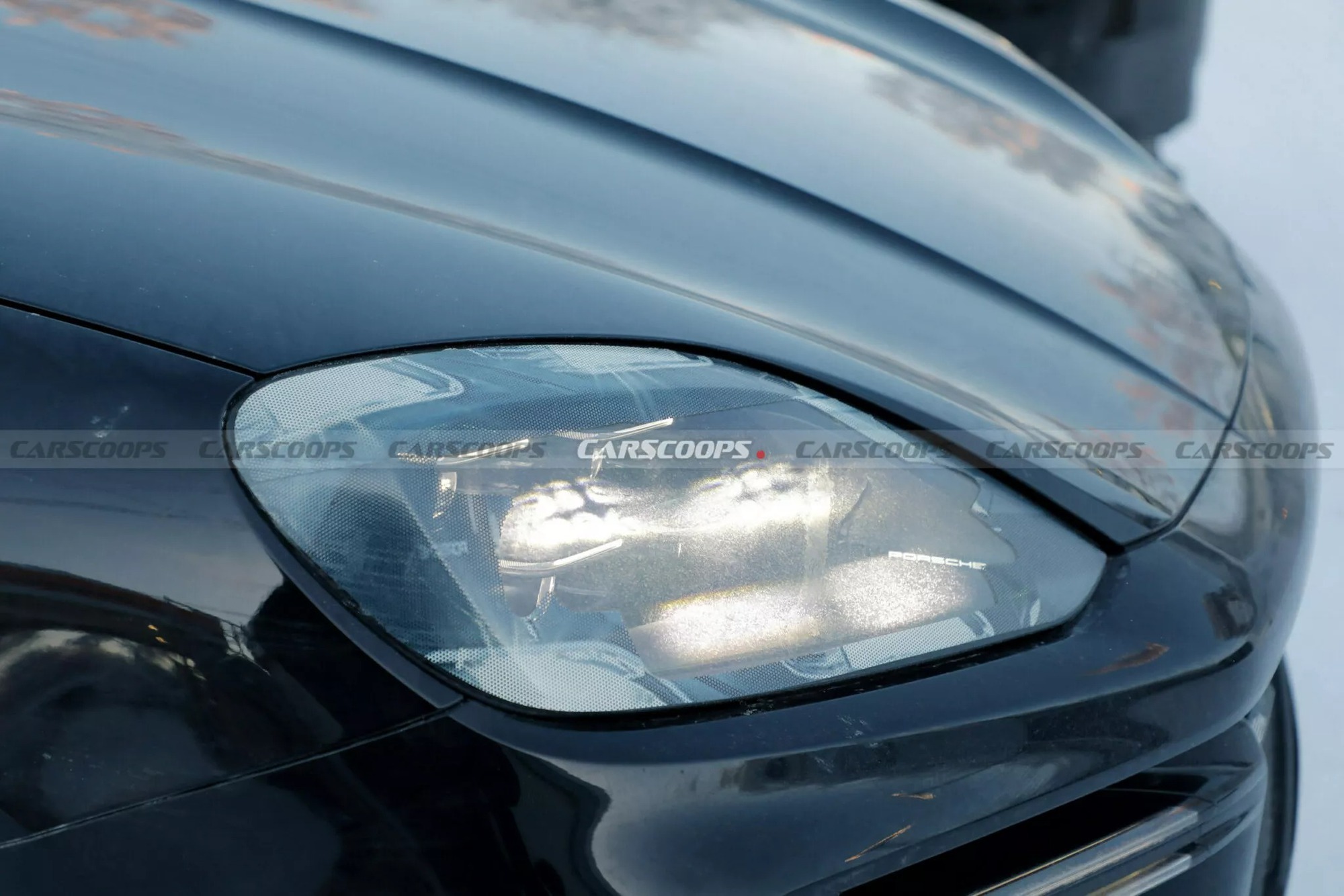 Porsche Cayenne 2027 lộ diện: SUV nh&agrave; gi&agrave;u tại Việt Nam chưa vội từ bỏ động cơ xăng- Ảnh 3.